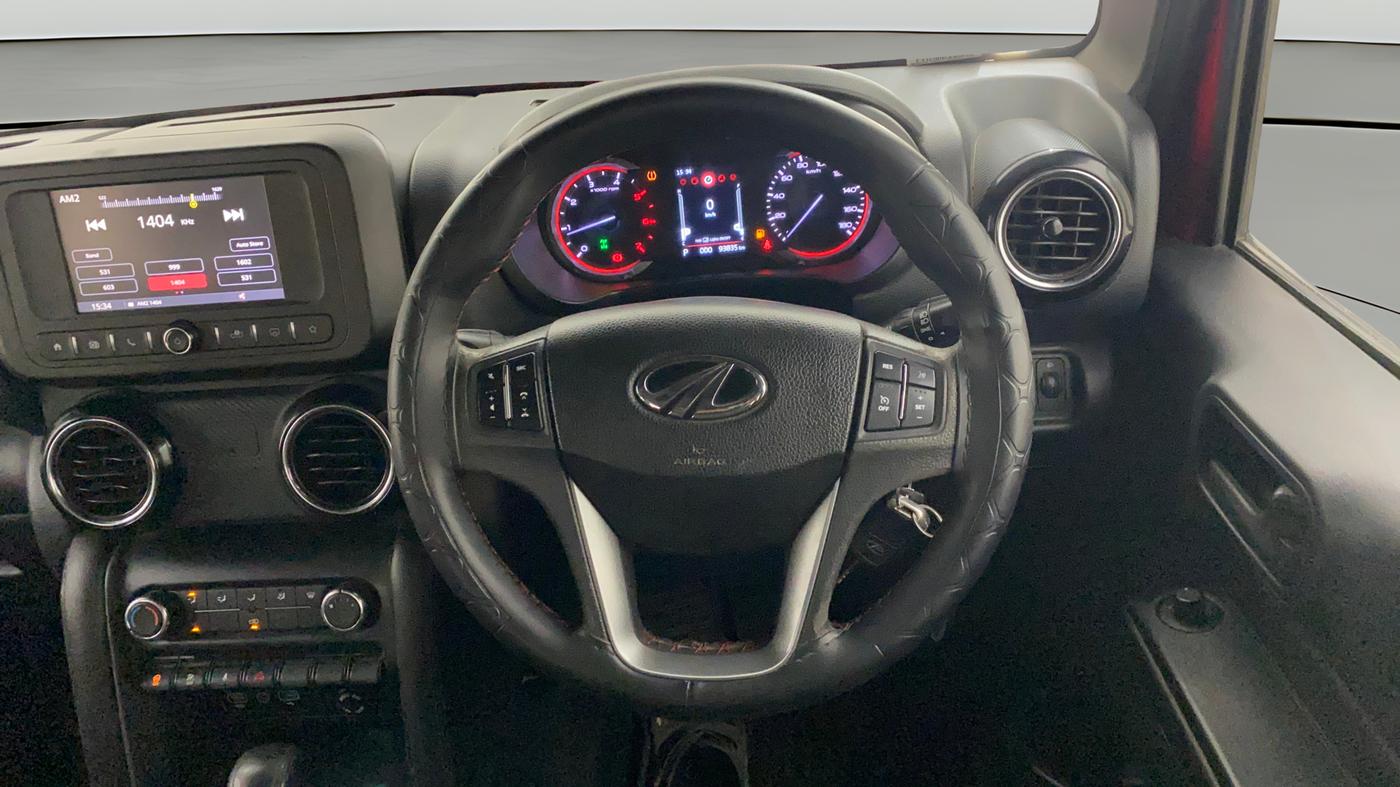 2021 Mahindra Thar LX D 4WD AT CONVERTIBLE, Diesel, Automatic, 93,835 km, Steering Wheel Close Up