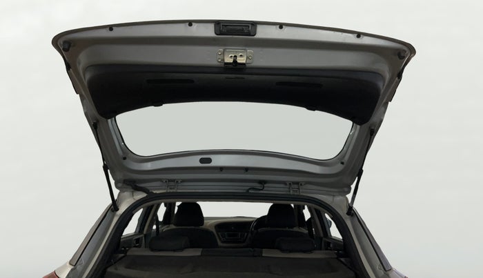 2015 Hyundai Elite i20 ASTA 1.2, CNG, Manual, 43,082 km, Boot Door Open