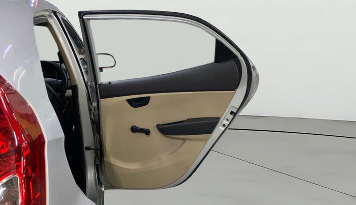 2015 Hyundai Eon MAGNA +, Petrol, Manual, 21,667 km, RHS Rear Door