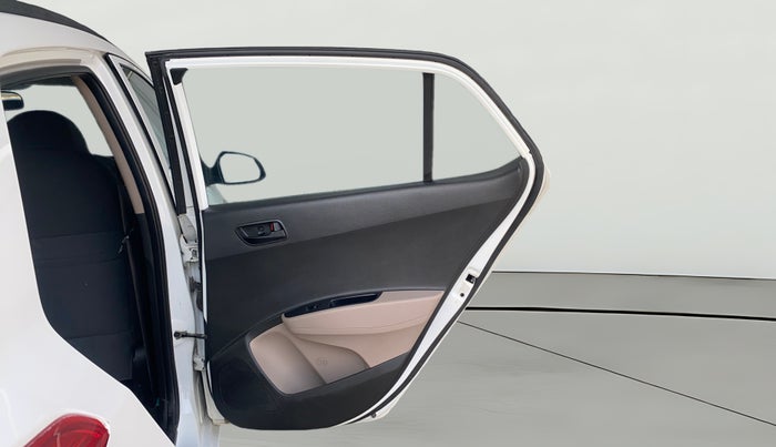 2020 Hyundai Grand i10 MAGNA 1.2 KAPPA VTVT, Petrol, Manual, 13,254 km, RHS Rear Door