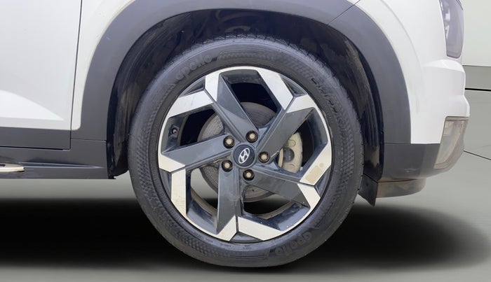 2022 Hyundai ALCAZAR PLATINUM(O) 7STR 1.5 AT, Diesel, Automatic, 55,307 km, Right Front Wheel