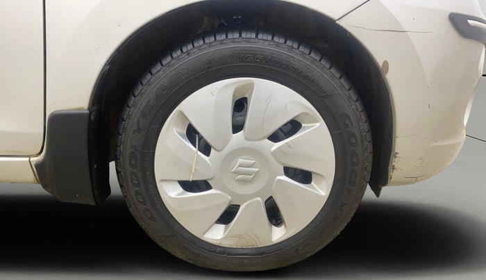 2015 Maruti Celerio VXI, Petrol, Manual, 78,707 km, Right Front Wheel