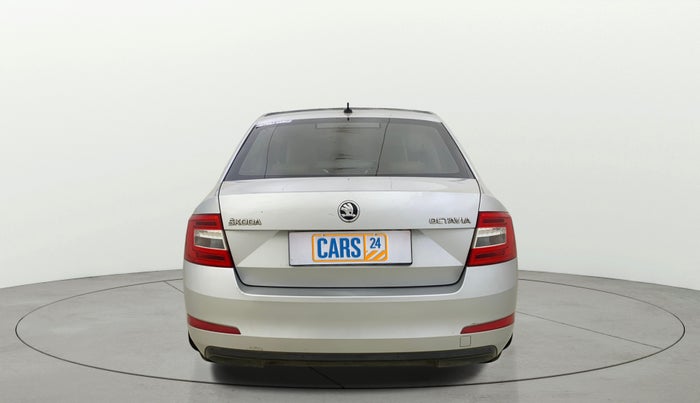 2016 Skoda Octavia 2.0 TDI CR STYLE PLUS AT, Diesel, Automatic, 60,469 km, Back/Rear