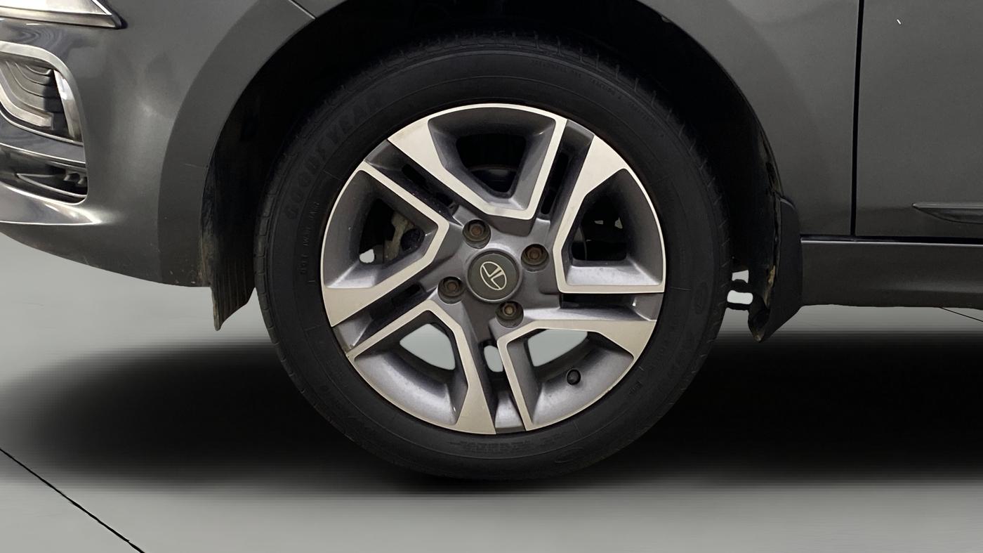 2022 Tata TIGOR XZ PLUS PETROL, Petrol, Manual, 43,484 km, Left Front Wheel