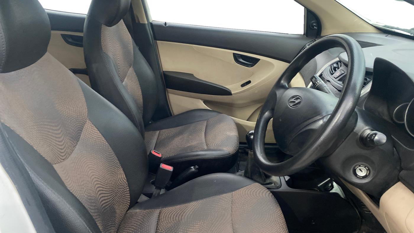 2015 Hyundai Eon MAGNA +, Petrol, Manual, 48,496 km, Right Side Front Door Cabin