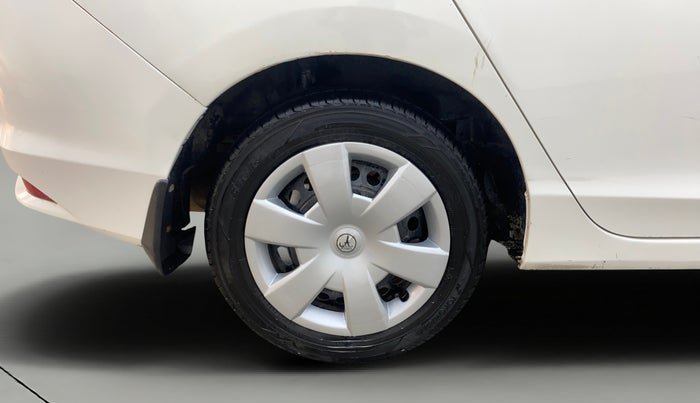 2014 Honda City 1.5L I-VTEC S MT, Petrol, Manual, 1,27,416 km, Right Rear Wheel