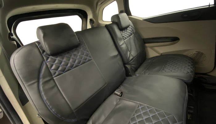 2022 Renault TRIBER RXT, Petrol, Manual, 48,648 km, Right Side Rear Door Cabin