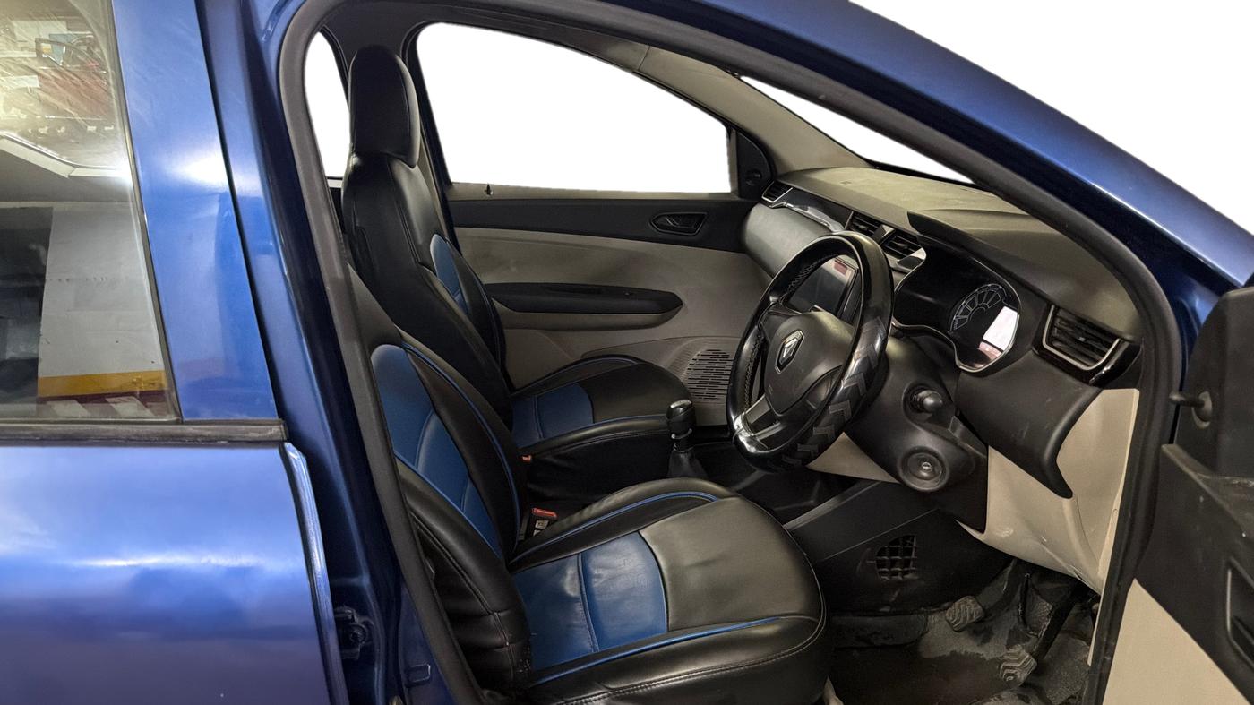 2021 Renault TRIBER RXL MT, Petrol, Manual, 1,11,155 km, Right Side Front Door Cabin