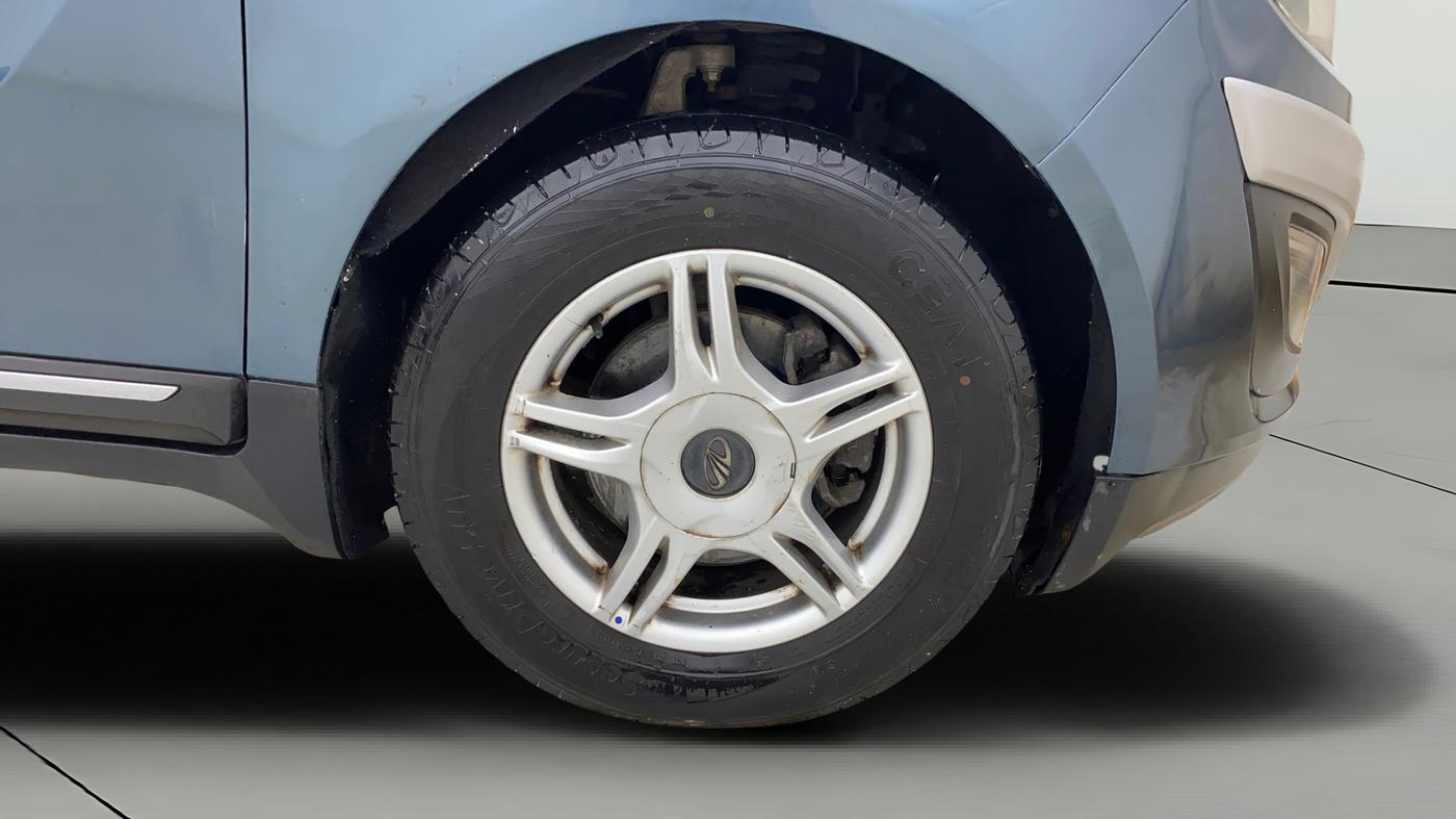 2019 Mahindra MARAZZO M6 8 STR, Diesel, Manual, 81,961 km, Right Front Wheel