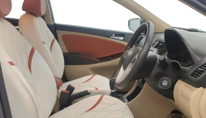 2014 Hyundai Verna FLUIDIC 1.6 CRDI SX, Diesel, Manual, 87,372 km, Right Side Front Door Cabin