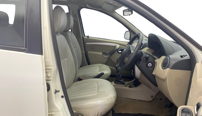 2013 Nissan Terrano XL D THP 110 PS, Diesel, Manual, 1,42,835 km, Right Side Front Door Cabin