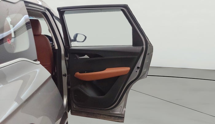 2021 MG HECTOR PLUS SHARP 1.5 PETROL TURBO HYBRID MT 6-STR, Petrol, Manual, 60,329 km, RHS Rear Door