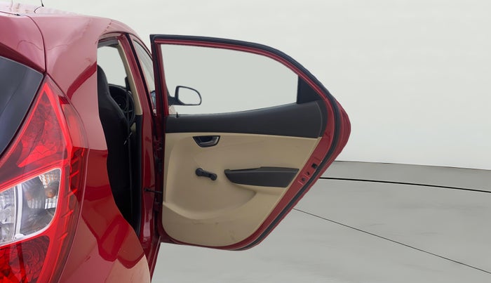 2014 Hyundai Eon SPORTZ, Petrol, Manual, 28,305 km, RHS Rear Door