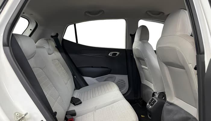 2023 Hyundai GRAND I10 NIOS SPORTZ 1.2 KAPPA VTVT, Petrol, Manual, 25,862 km, Right Side Rear Door Cabin