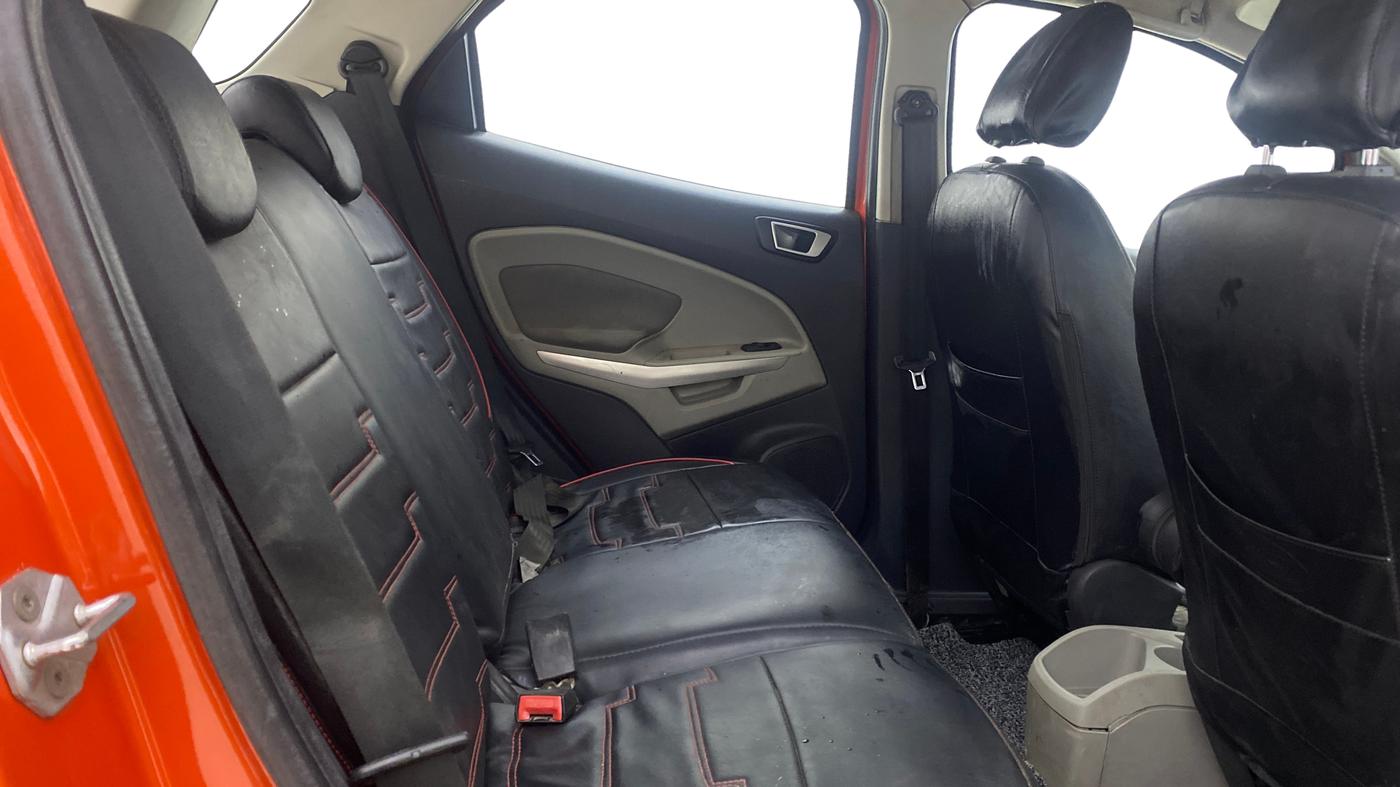2014 Ford Ecosport TITANIUM 1.5L DIESEL, Diesel, Manual, 1,50,139 km, Right Side Rear Door Cabin
