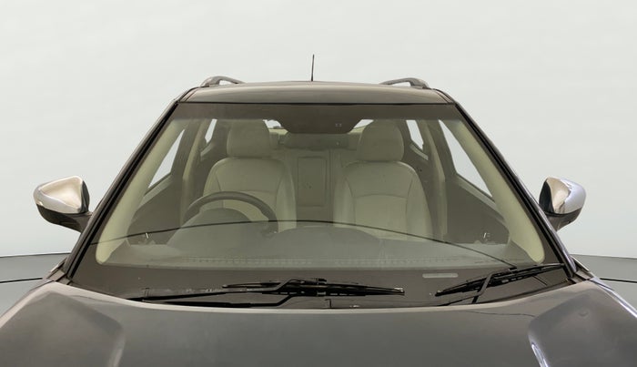 2021 Mahindra XUV300 W8 (O) 1.2 PETROL AMT, Petrol, Automatic, 45,205 km, Front Windshield