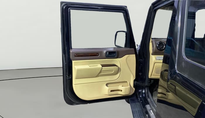 2021 Mahindra Thar LX PETROL HT 4WD AT, Petrol, Automatic, 29,267 km, LHS Front Door