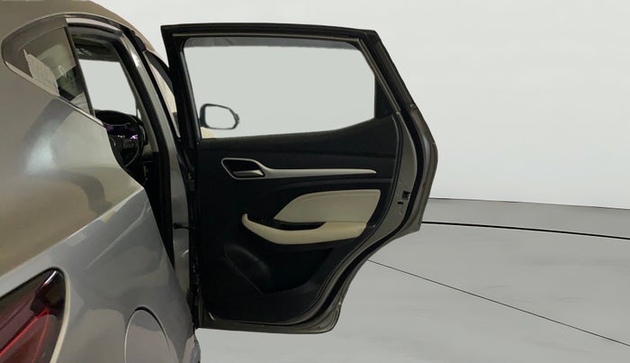 2024 MG ASTOR Sprint 1.5 MT (Ivory), Petrol, Manual, 24,544 km, RHS Rear Door