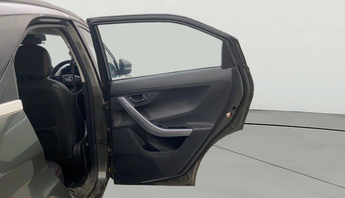 2023 Tata NEXON XMA PLUS SUNROOF PETROL, Petrol, Automatic, 20,224 km, RHS Rear Door