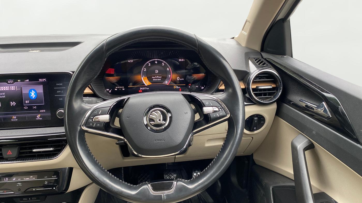 2022 Skoda SLAVIA STYLE 1.0L TSI MT, Petrol, Manual, 24,312 km, Steering Wheel Close Up