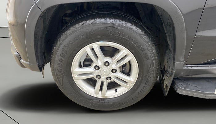 2022 Mahindra BOLERO NEO N10 R, Diesel, Manual, 43,217 km, Left Front Wheel