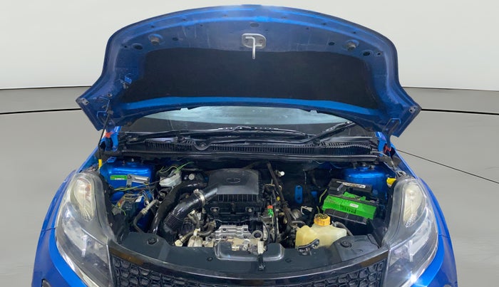 2018 Tata NEXON XM PETROL, Petrol, Manual, 42,617 km, Open Bonet