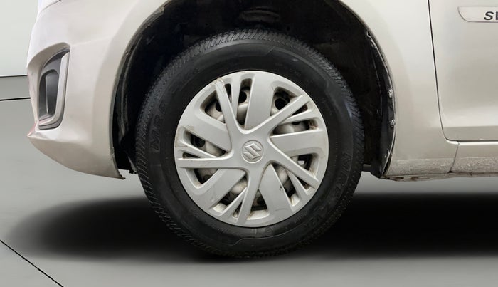 2017 Maruti Swift LXI (O), Petrol, Manual, 29,602 km, Left Front Wheel