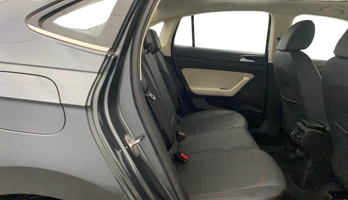 2024 Volkswagen VIRTUS GT PIUS 1.5 TSI, Petrol, Manual, 38,904 km, Right Side Rear Door Cabin