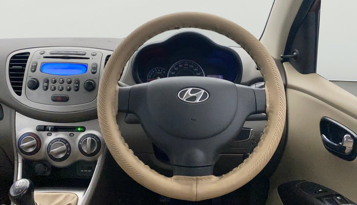 2014 Hyundai i10 SPORTZ 1.1, Petrol, Manual, 33,676 km, Steering Wheel Close Up