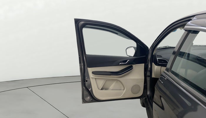 2022 Tata Tiago XZ PLUS CNG, CNG, Manual, 48,427 km, LHS Front Door