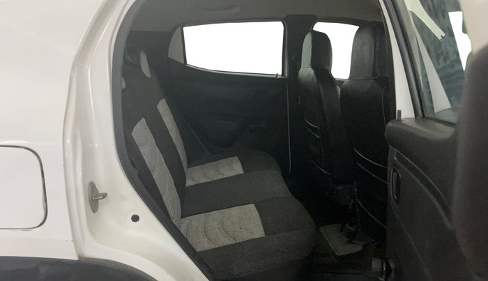 2016 Renault Kwid RXT 0.8, Petrol, Manual, 85,540 km, Right Side Rear Door Cabin