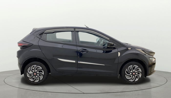 2022 Tata ALTROZ XT DIESEL DARK EDITION, Diesel, Manual, 41,191 km, Right Side View