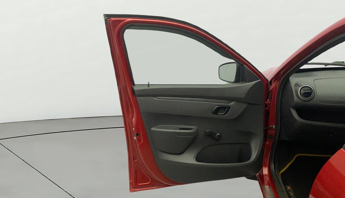 2016 Renault Kwid RXL, Petrol, Manual, 73,043 km, LHS Front Door