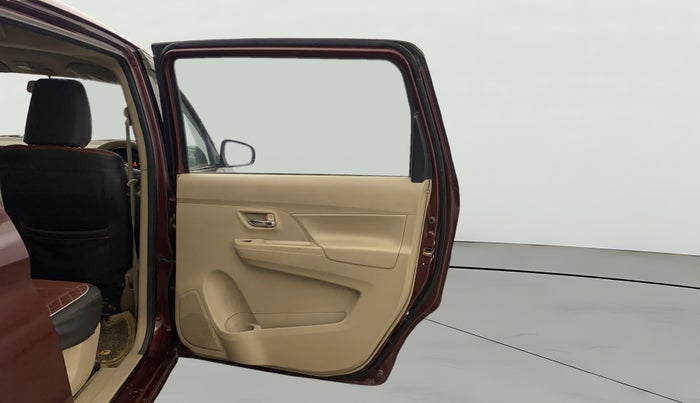2020 Maruti Ertiga VXI CNG, CNG, Manual, 83,018 km, RHS Rear Door