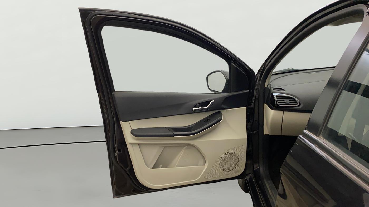 2022 Tata Tiago XZ PLUS CNG, CNG, Manual, 34,672 km, LHS Front Door
