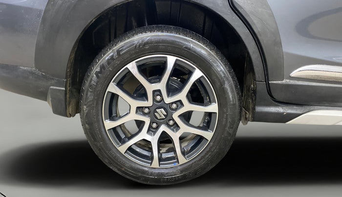 2024 Maruti XL6 ZETA MT, Petrol, Manual, 17,282 km, Right Rear Wheel