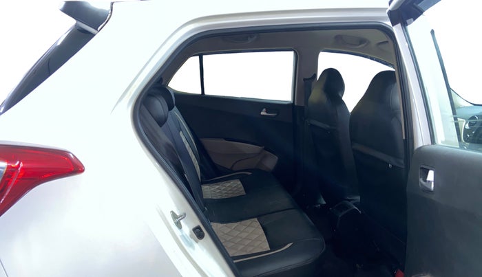 2019 Hyundai Grand i10 ASTA 1.2 KAPPA VTVT, CNG, Manual, 67,283 km, Right Side Rear Door Cabin