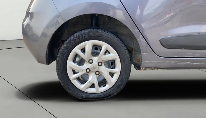 2017 Hyundai Grand i10 SPORTZ (O) 1.2 U2 CRDI, Diesel, Manual, 83,797 km, Right Rear Wheel