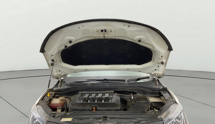 2023 Mahindra XUV700 AX 5 P MT 5 STR, Petrol, Manual, 26,910 km, Open Bonet