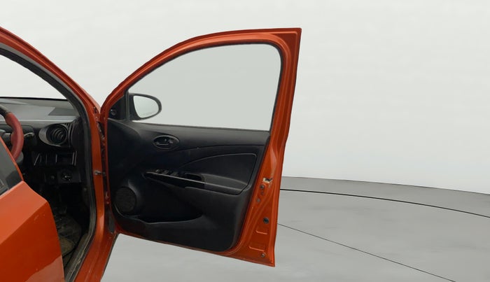 2014 Toyota Etios CROSS 1.2 G, Petrol, Manual, 49,998 km, RHS Front Door