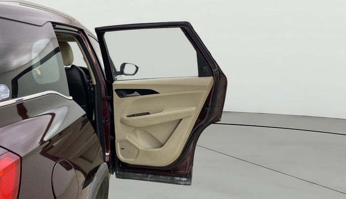 2022 MG HECTOR SHARP 1.5 PETROL CVT, Petrol, Automatic, 32,256 km, RHS Rear Door