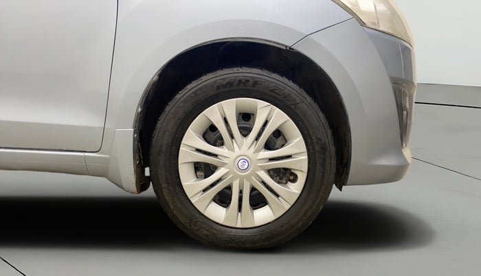 2012 Maruti Ertiga VXI, Petrol, Manual, 66,637 km, Right Front Wheel