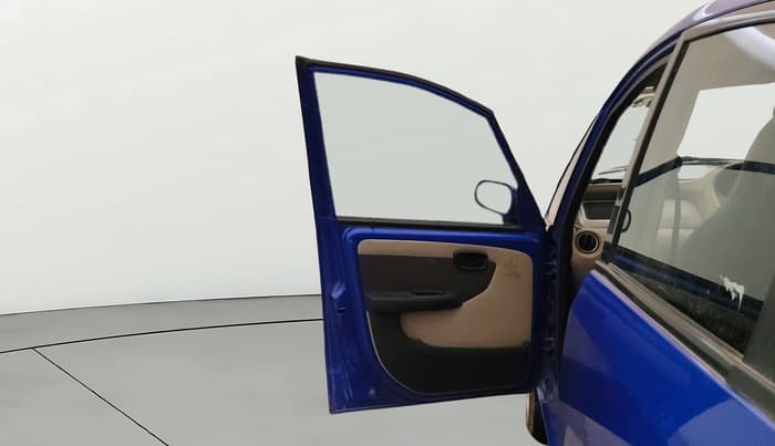 2016 Tata Nano TWIST XT, Petrol, Manual, 19,632 km, LHS Front Door