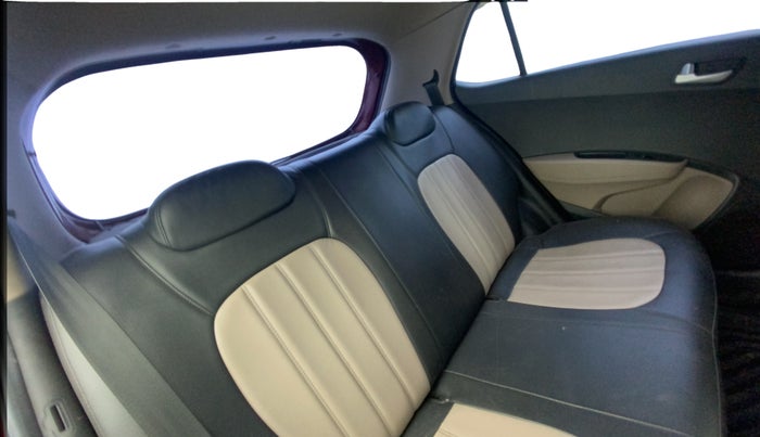 2015 Hyundai Grand i10 SPORTZ 1.2 KAPPA VTVT, Petrol, Manual, 78,560 km, Right Side Rear Door Cabin