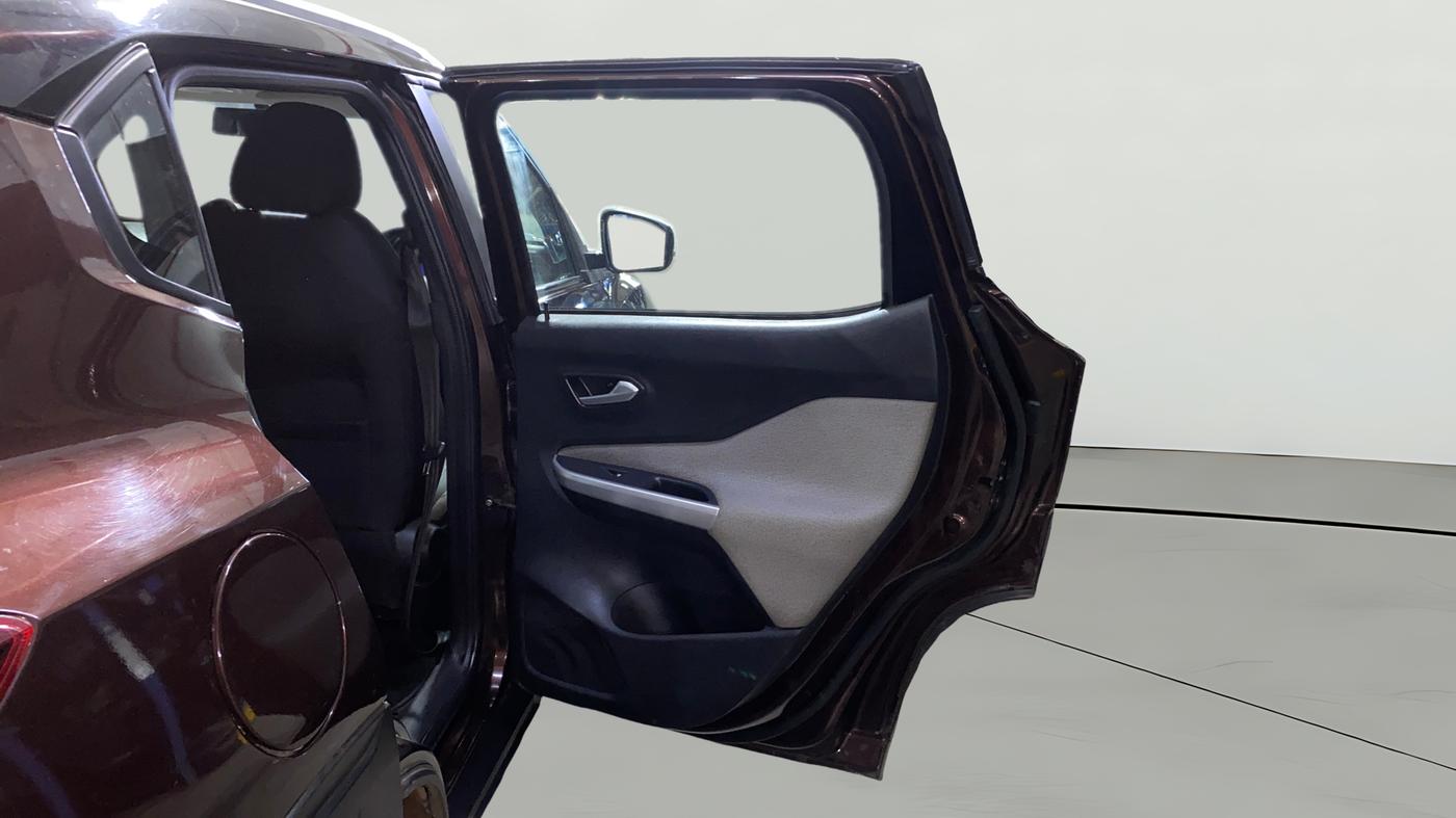 2021 Nissan MAGNITE XV TURBO CVT DUAL TONE, Petrol, Automatic, 1,03,033 km, RHS Rear Door
