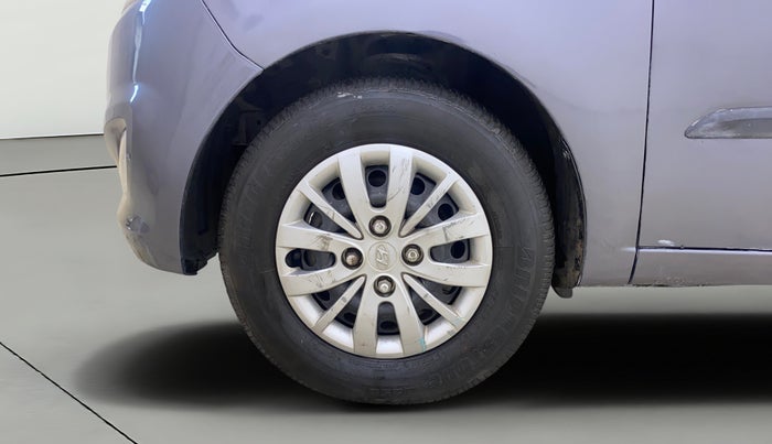 2014 Hyundai i10 SPORTZ 1.1, Petrol, Manual, 30,305 km, Left Front Wheel