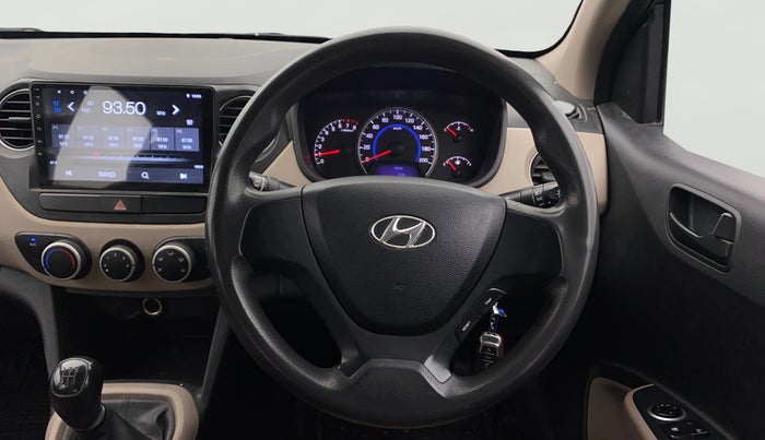 2016 Hyundai i10 MAGNA 1.1, Petrol, Manual, 57,449 km, Steering Wheel Close Up