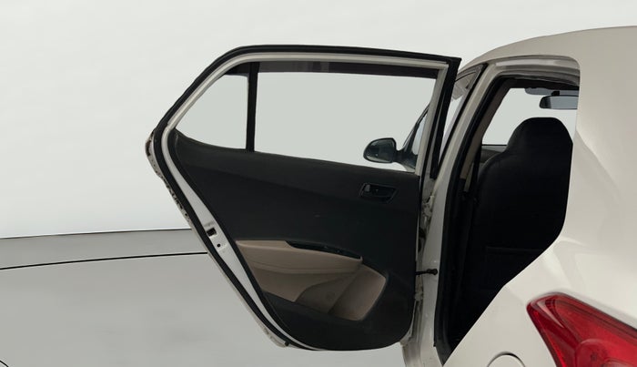 2016 Hyundai Grand i10 MAGNA 1.2 KAPPA VTVT, CNG, Manual, 1,37,728 km, LHS Rear Door