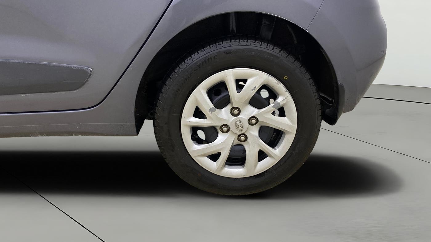 2018 Hyundai Grand i10 SPORTZ (O) 1.2 KAPPA VTVT, Petrol, Manual, 50,140 km, Left Rear Wheel
