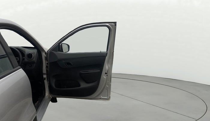 2021 Renault Kwid RXT 1.0 (O), Petrol, Manual, 1,05,770 km, RHS Front Door